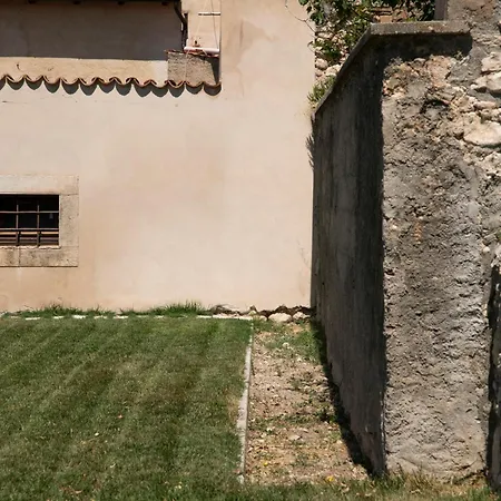 Domus Paulae *